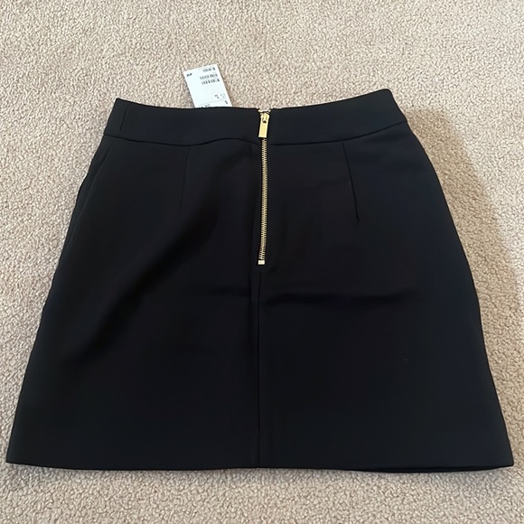 BRAND NEW H&M Skirt - Picture 2 of 2